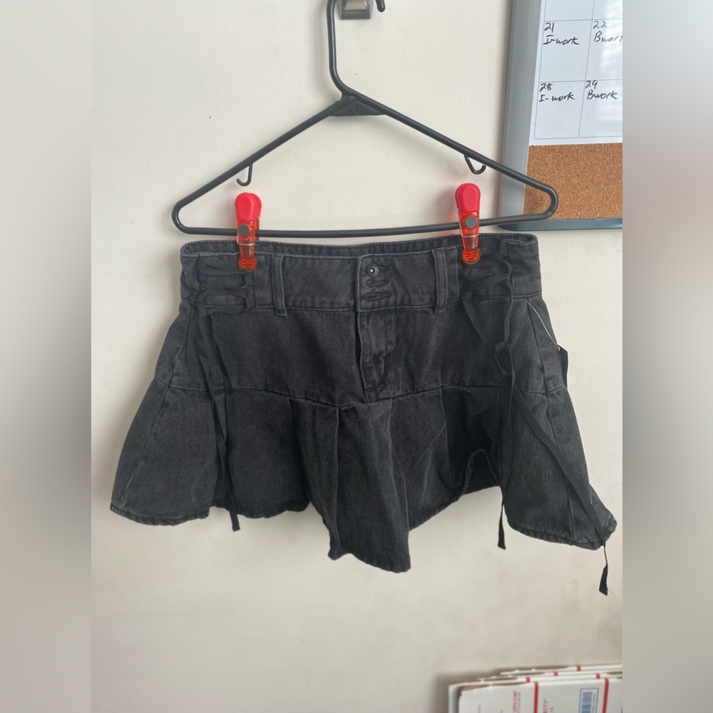 Hot Topic Black Denim Skirt